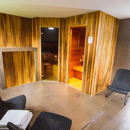 Club דירה *