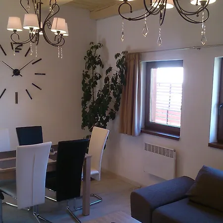 Club דירה Telgárt